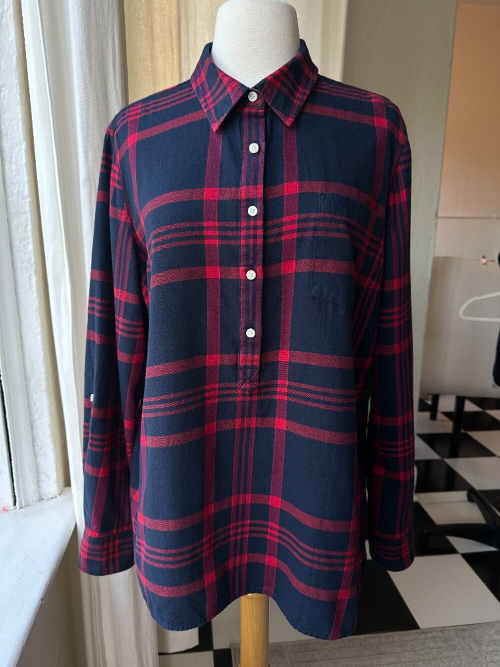 Tommy Hilfiger Women’s XL Navy Red Plaid Cotton Popover Shirt Roll Tab